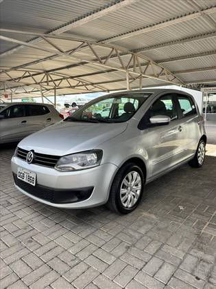 VOLKSWAGEN FOX 1.0 MI BLUEMOTION 8V FLEX 4P MANUAL VOLKSWAGEN FOX 1.0 MI BLUEMOTION 8V FLEX 4P MANUAL